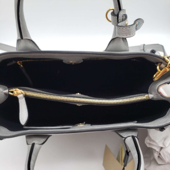 100% Authentic Burberry Banner Shoulder Bag - Picture 7 of 13